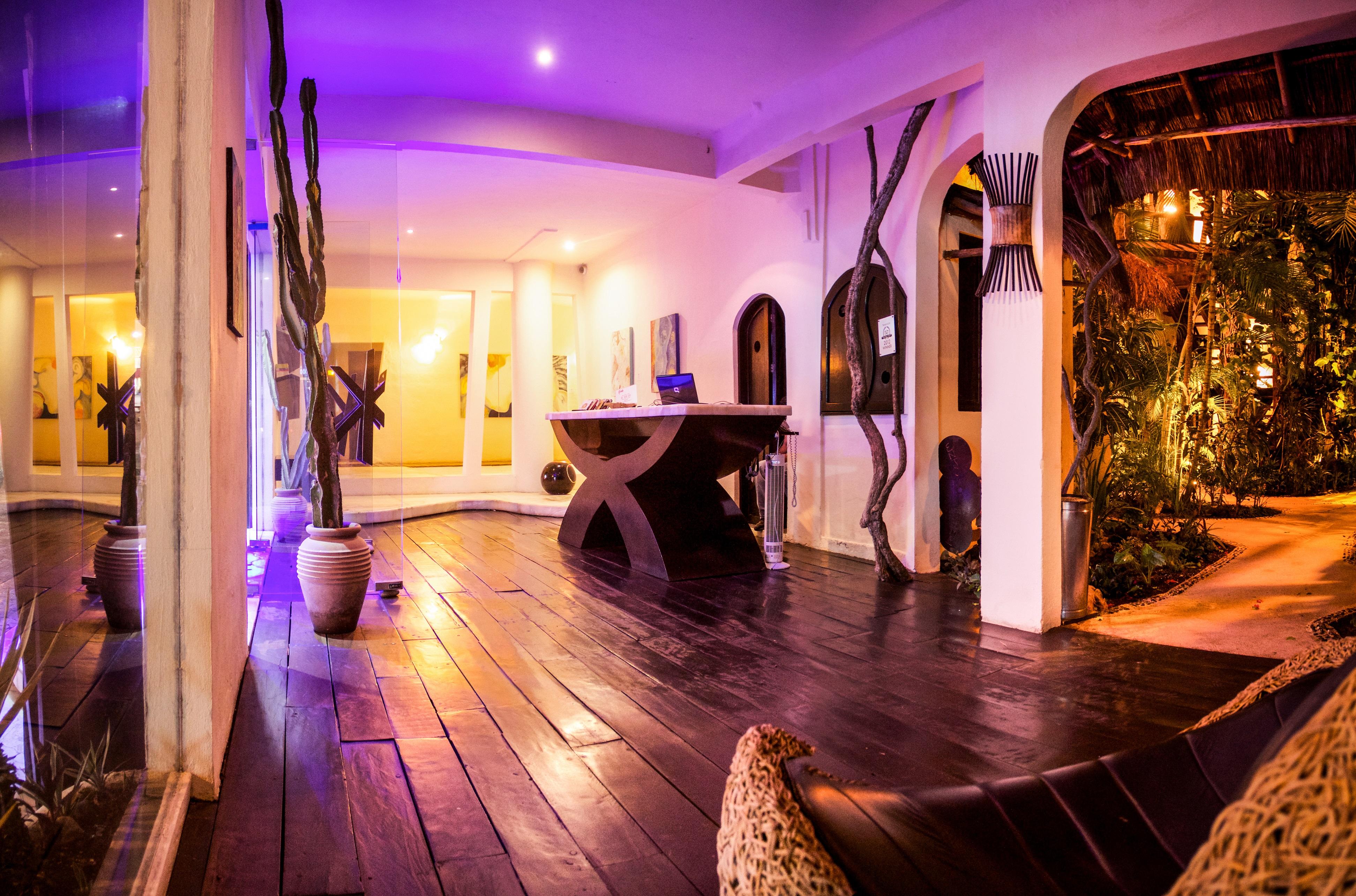 Kinbe Hotel Boutique Плая дел Кармен Екстериор снимка